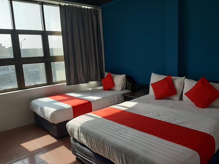 G City Hotel Телук-Інтан Екстер'єр фото